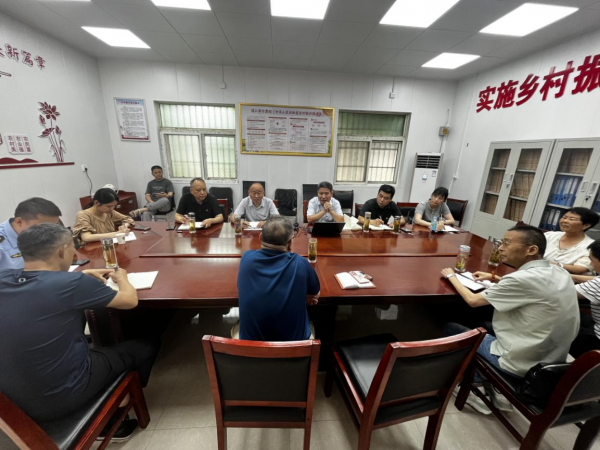 淮南市农科院党支部联合局属三个党支部赴孔店乡胡拐村就“双结队、双提升”工作开展主题党日活动4